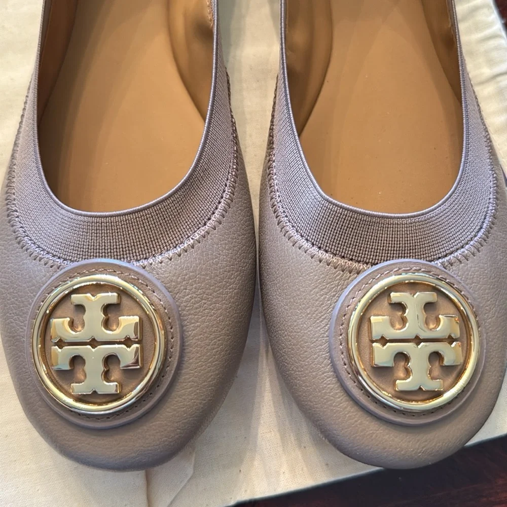 Title: Tory Burch Claire Ballet Flats Tan Gold Logo Elastic Size 9.5M Dust Bag